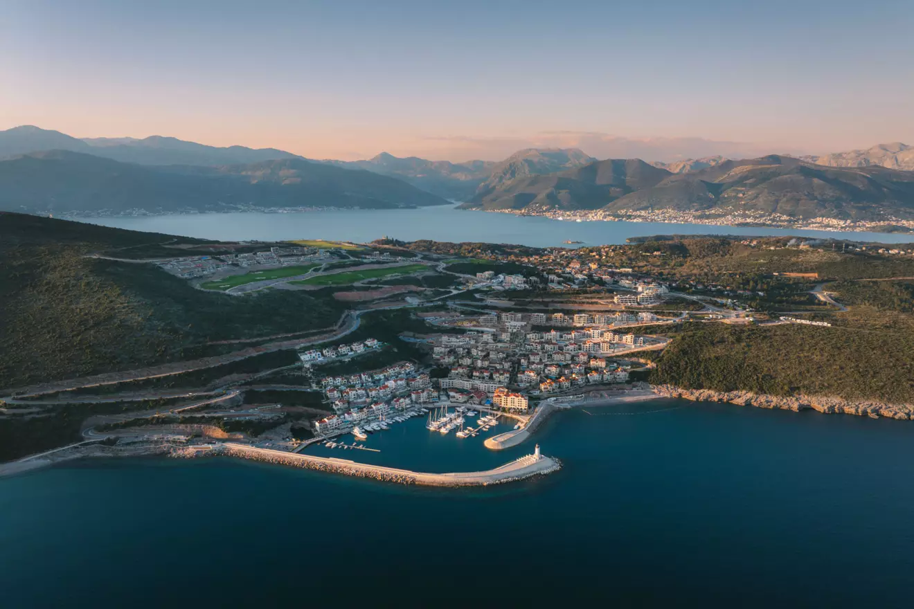 lu&scaron;tica bay, chedi