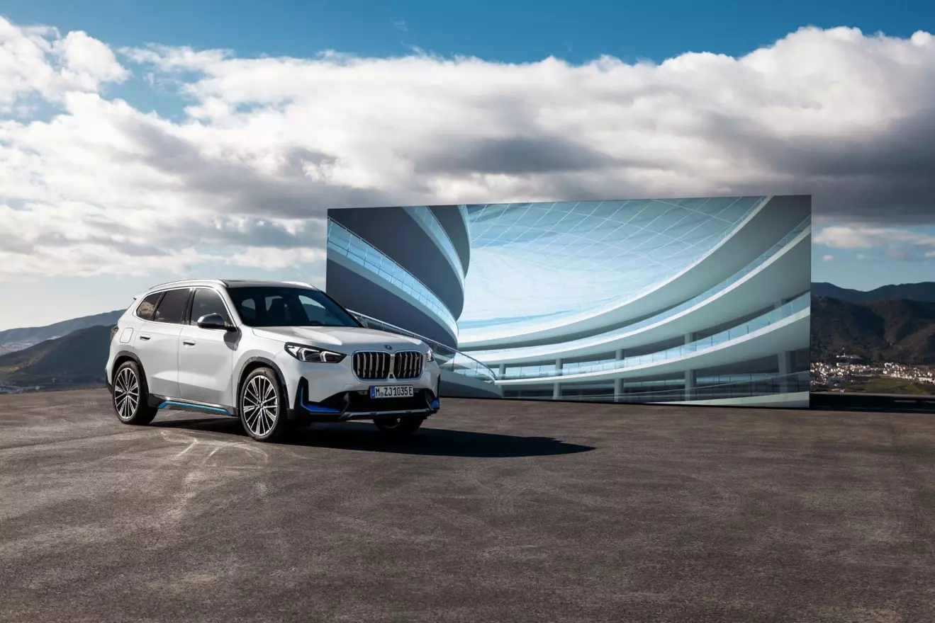 bmw-x1-05.jpg