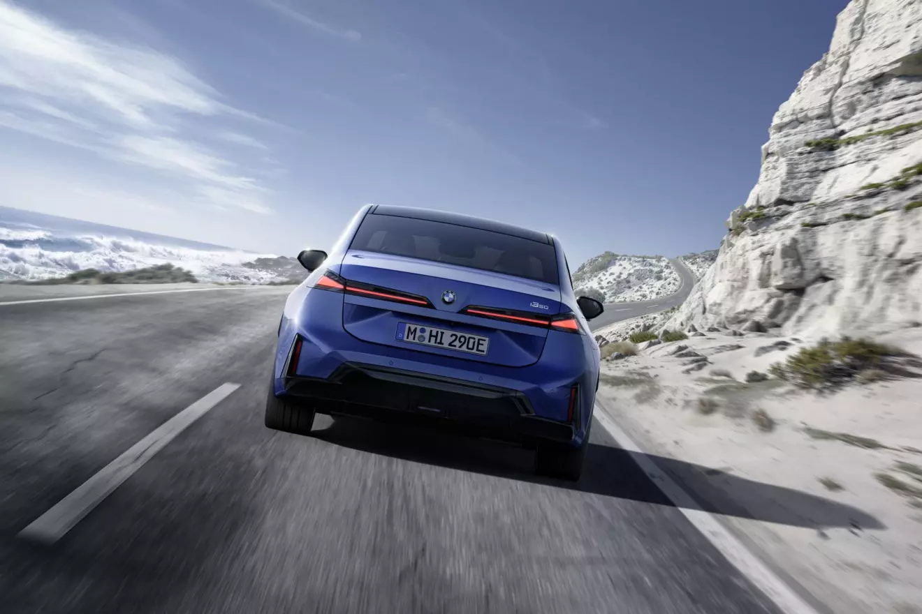 bmw-i3-50-xd - straznji pogled.jpg