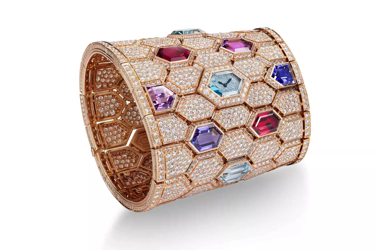 bulgari-nakit-00.jpg