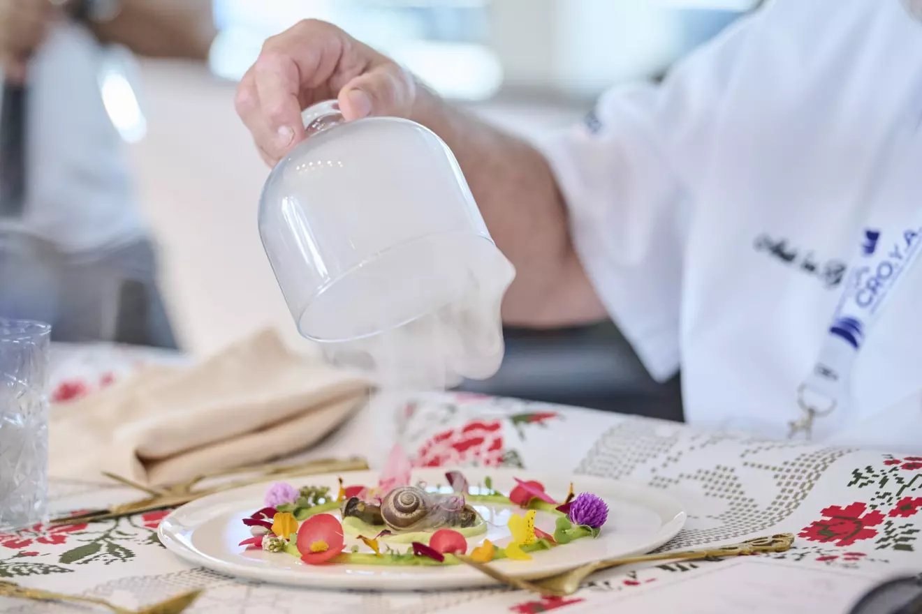 Šime Barić prezentacija jela.jpg