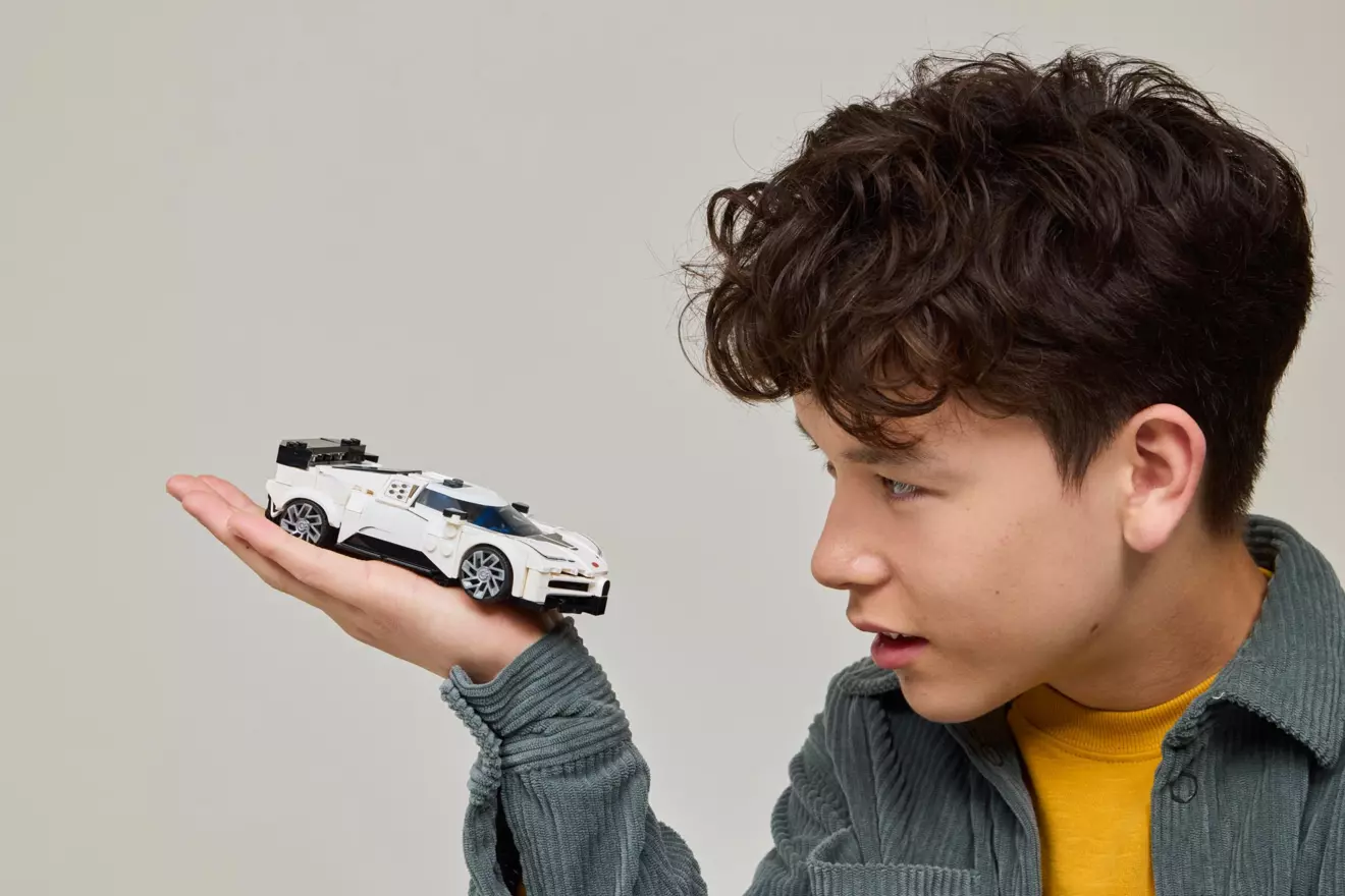 holiday-guift-lego-bugatti-00.jpg