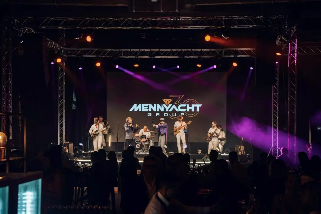Mennyacht-30-years-8-1024x683.jpg