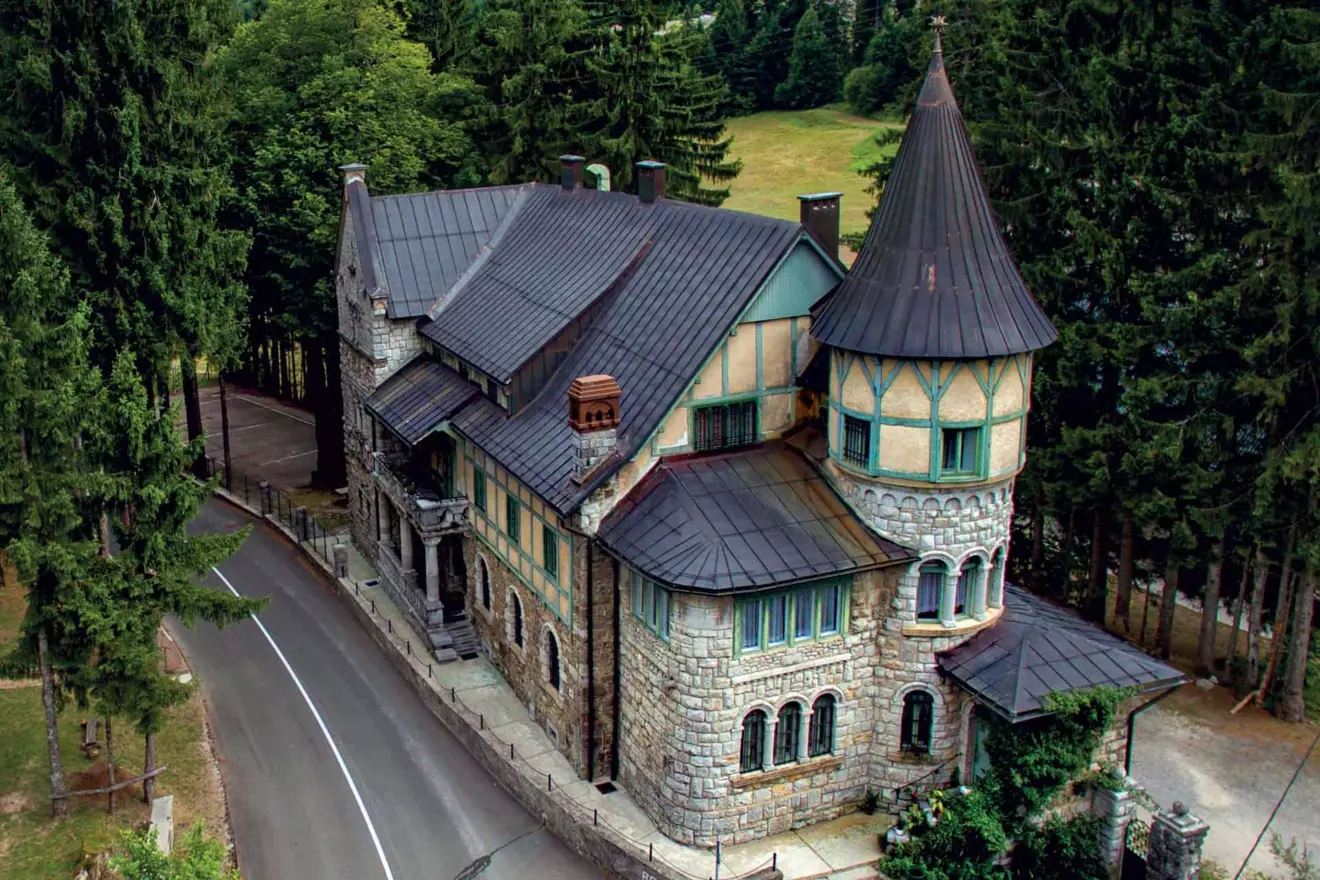 Ovo je fotografija dvorca Stara Sušica, Gorski kotar