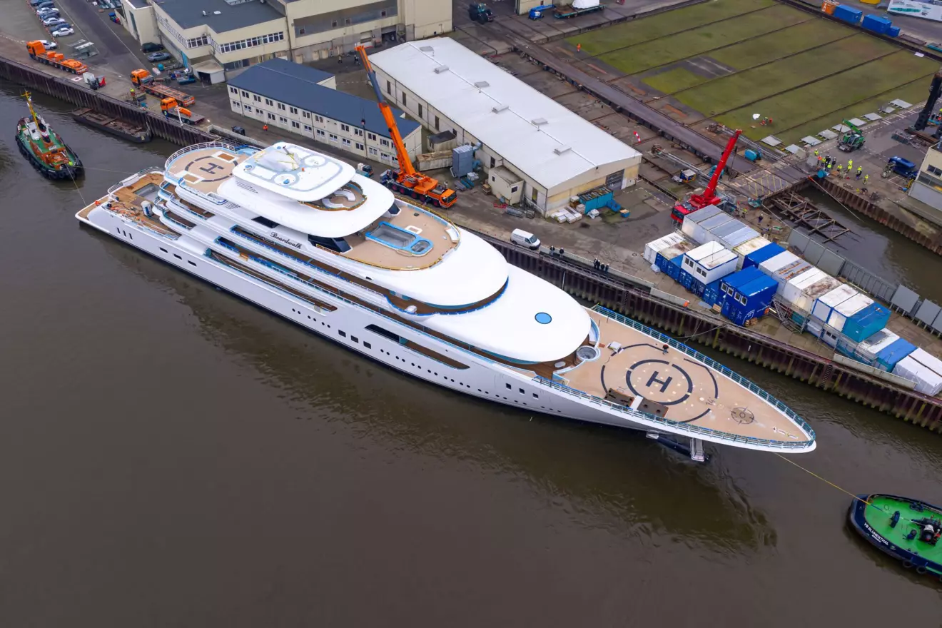 Lurssen Boardwalk - aerial view.jpg