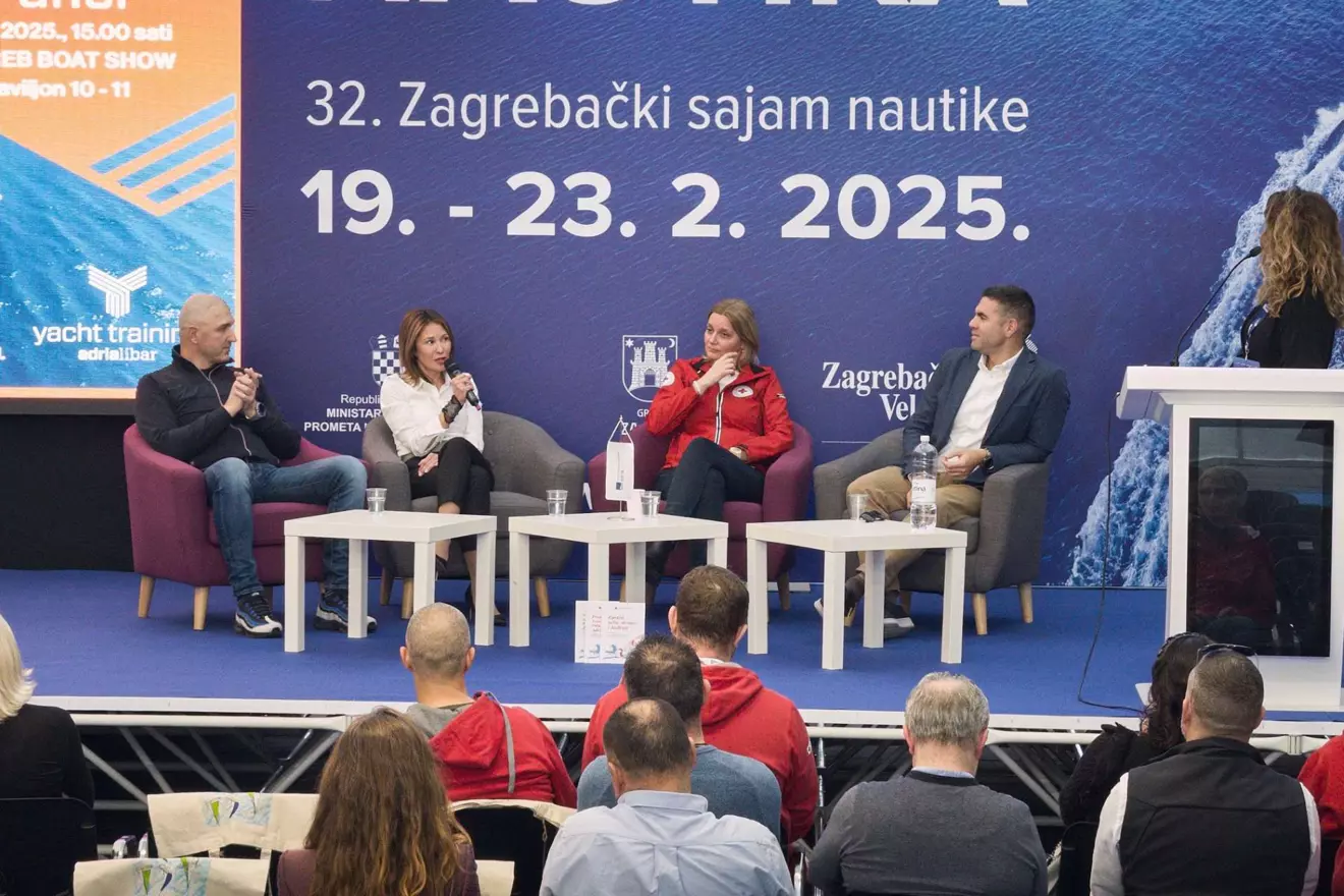Adrila-libar-boat-show-ZV25.jpg