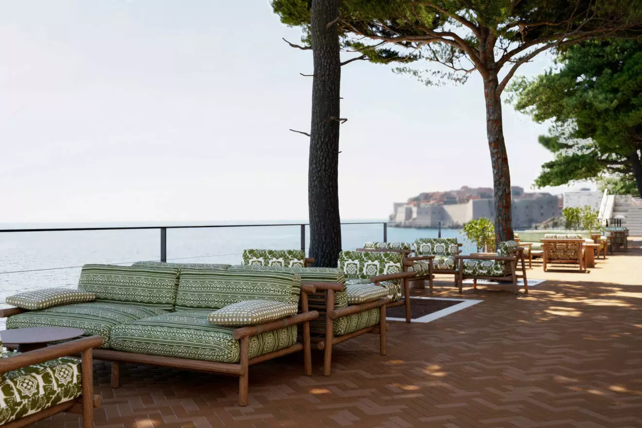 villa-argentina-Cala_Beach_Club_View-00.jpg