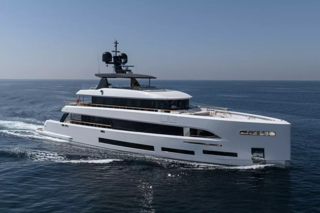 Sirena 42M - side view cruising.jpg