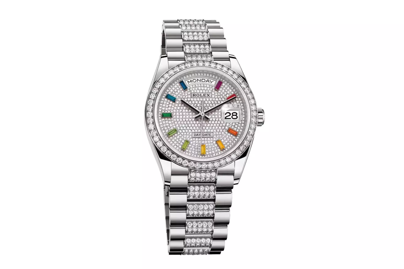 Ovo je fotografija sata Rolex s dragima kamenjem