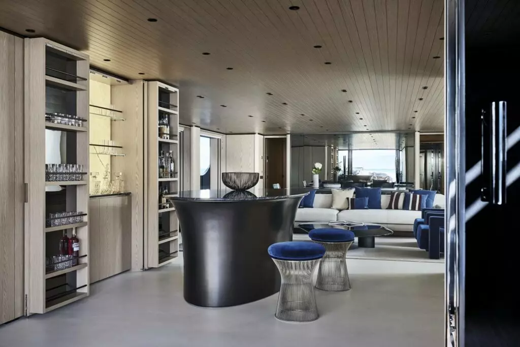 Sanlorenzo-57steel-glavni-salon-1024x683.jpg