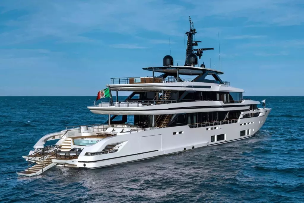 Custom Line 50 bočna linija