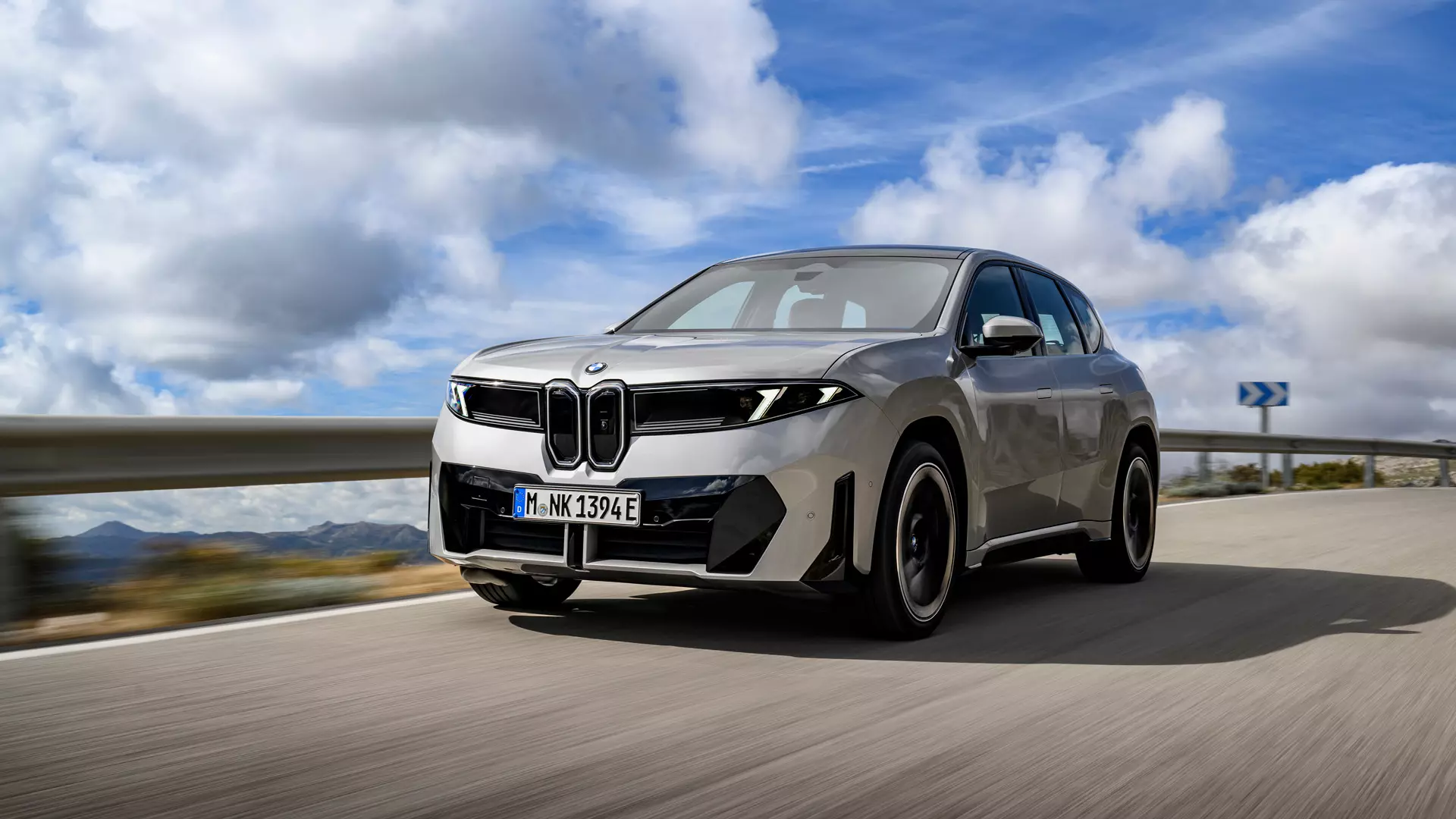 Novi BMW spreman za prve testne kilometre