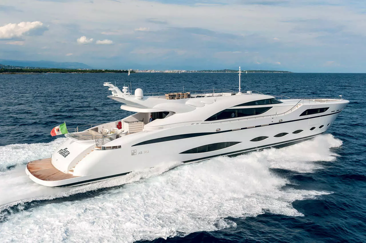AB Yachts 145 na testu: Brzina i veličina
