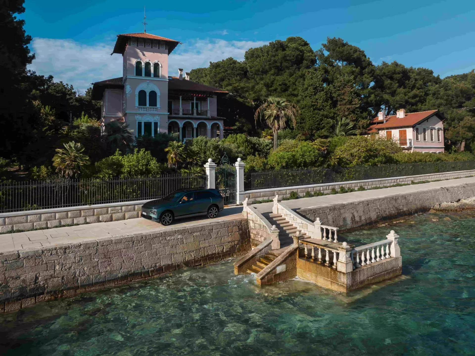 Michelinova ruta od Rovinja do Korčule uz Xpeng G9