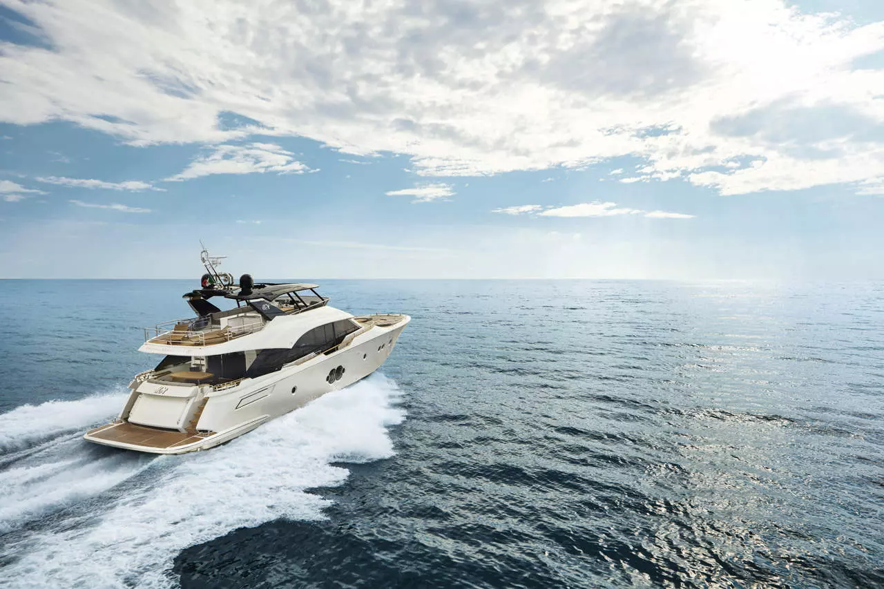 Monte Carlo Yachts 80 na testu: Jahta nove generacije