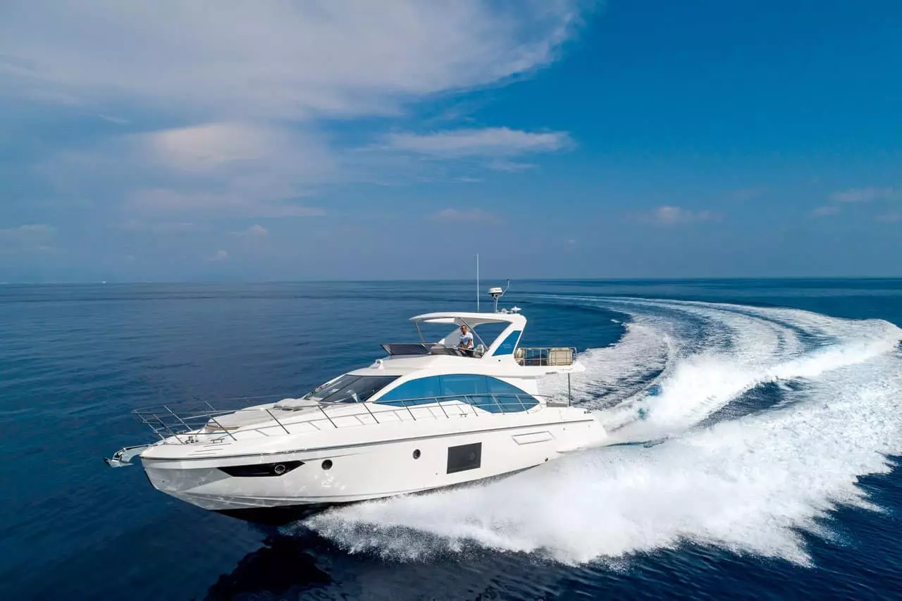 Azimut 55 na testu: Okusi Italije