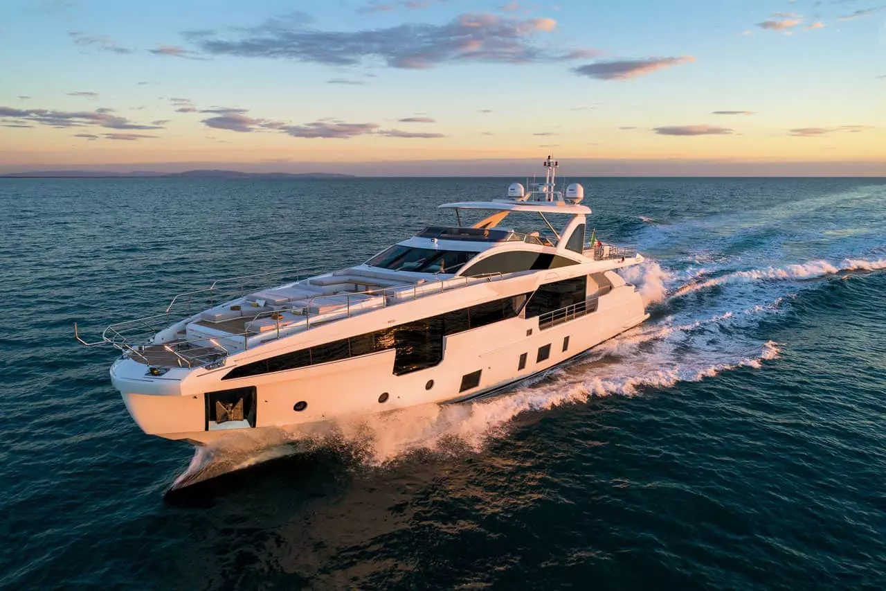Azimut Grande 32 na testu: Dizajnerska rapsodija