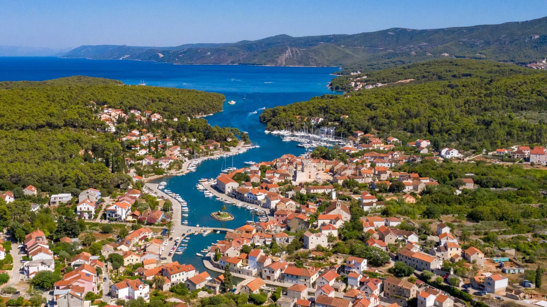 Vrboska: Mala Venecija na otoku Hvaru