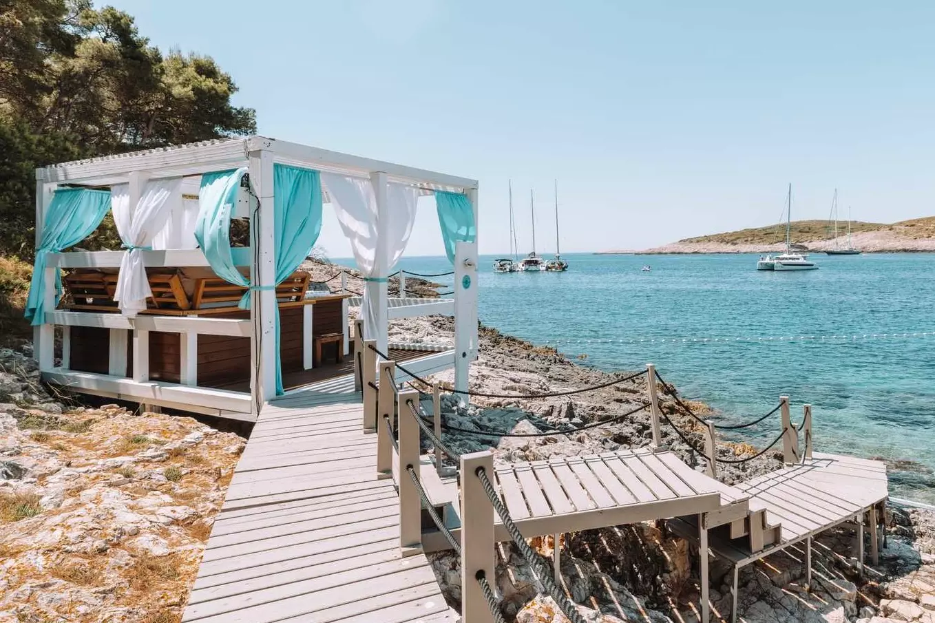 Beach klubovi na Jadranu: Mjesta zbog kojih vrijedi promijeniti rutu