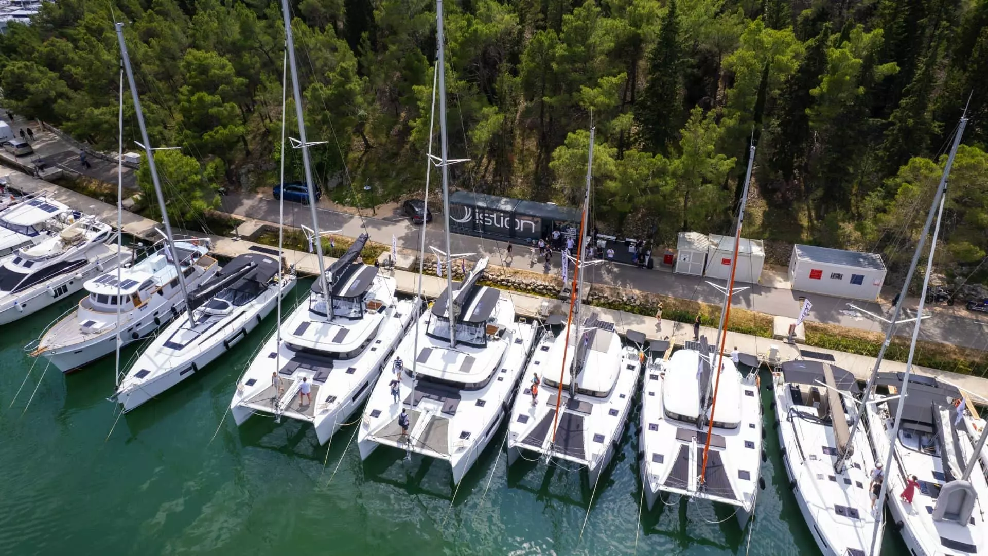 Istion Yachting: Stručnost i povezanost