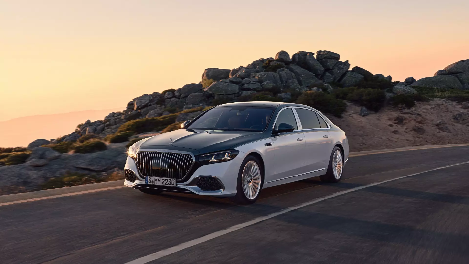 Mercedes-Maybach S-klasa pogled sprijeda