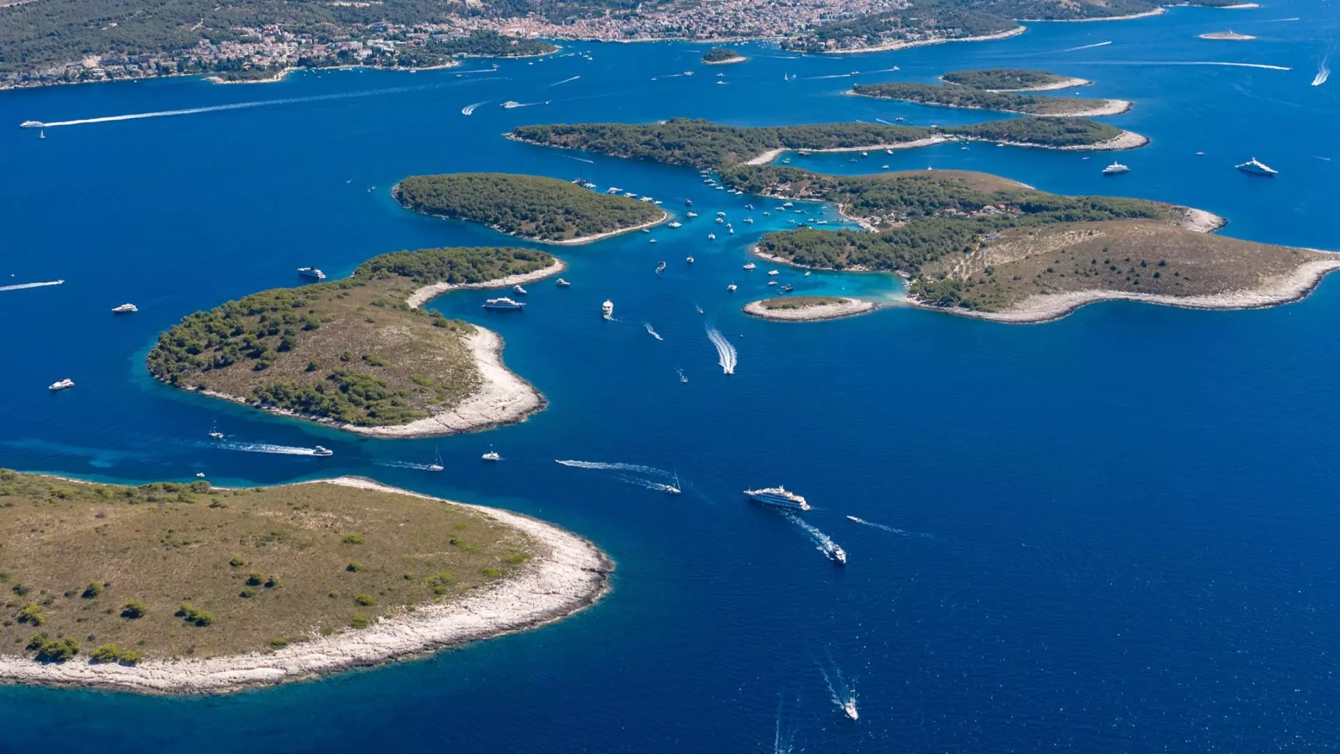 Pakleni otoci: Vodič za bajkovitu oazu morskog hedonizma