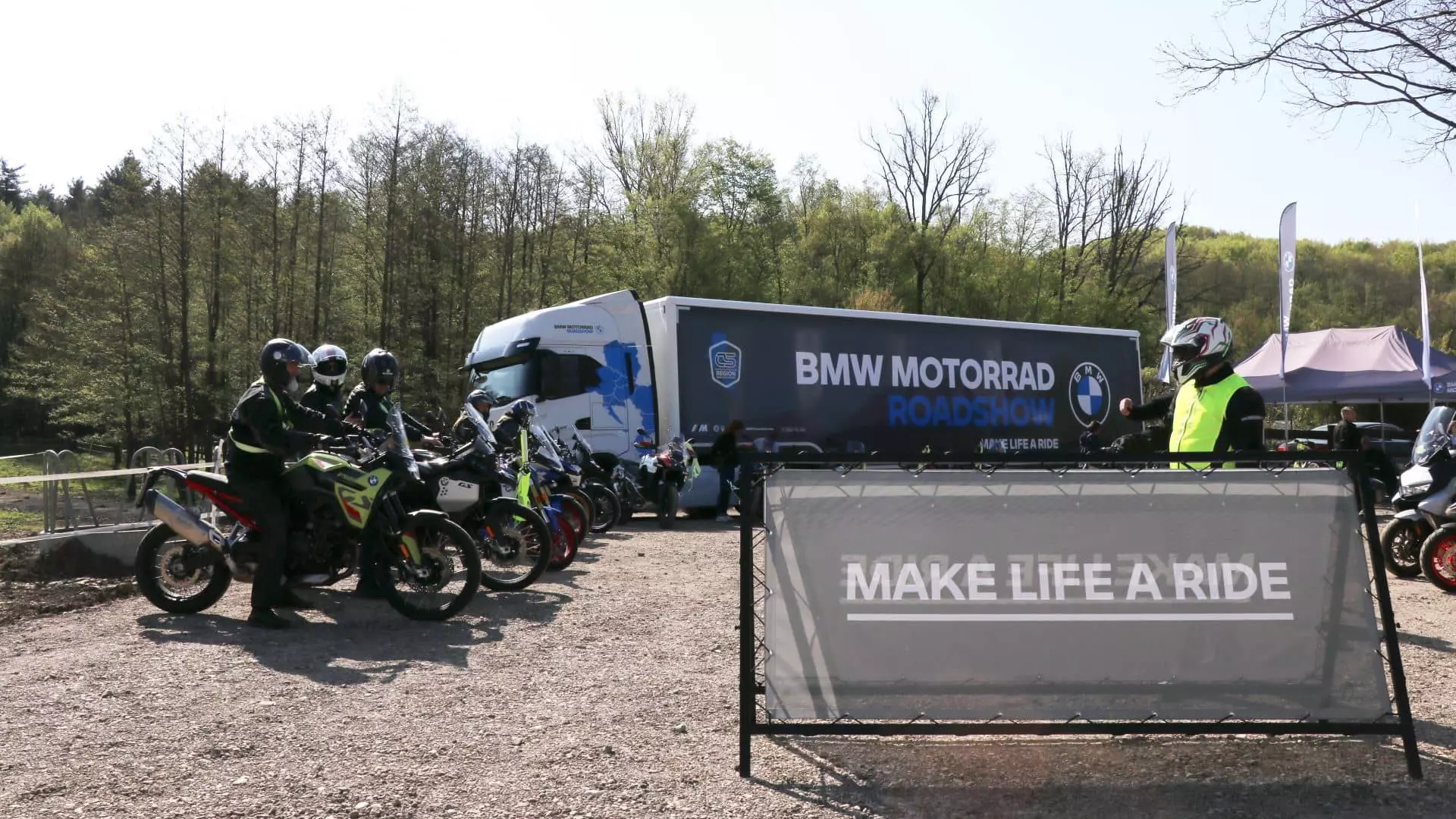 BMW Motorrad Roadshow: Adrenalinska vožnja koja pomiče granice