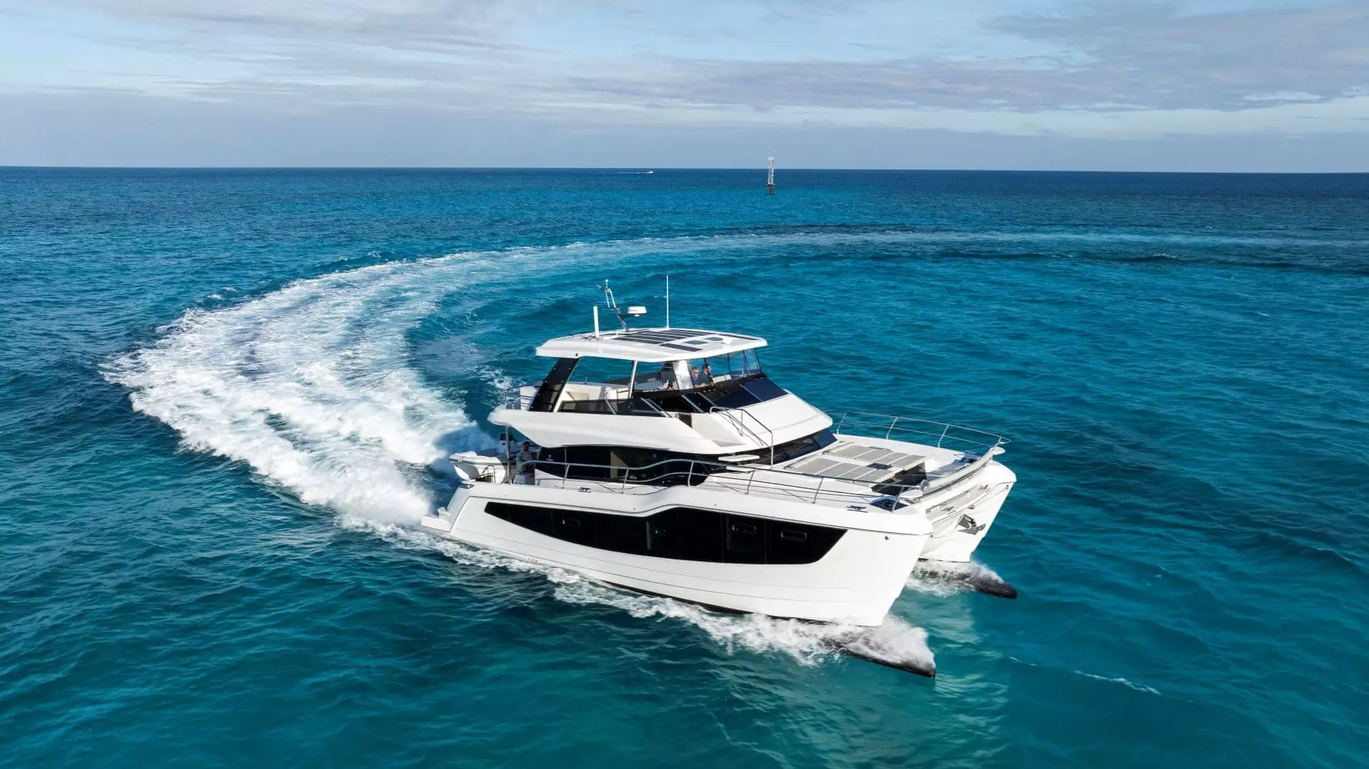 Aquila predstavila 50 Yacht