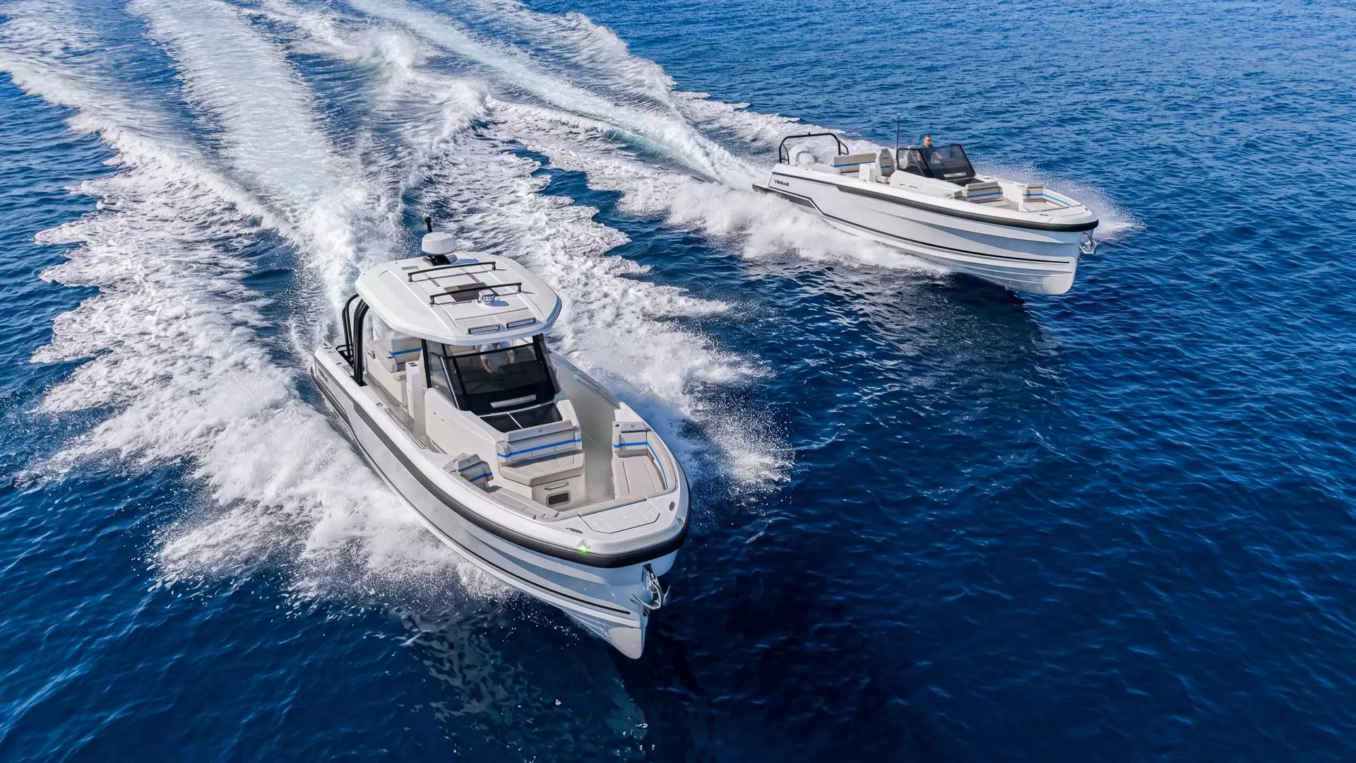 Wellcraft predstavio 33 T-Top i Speedster