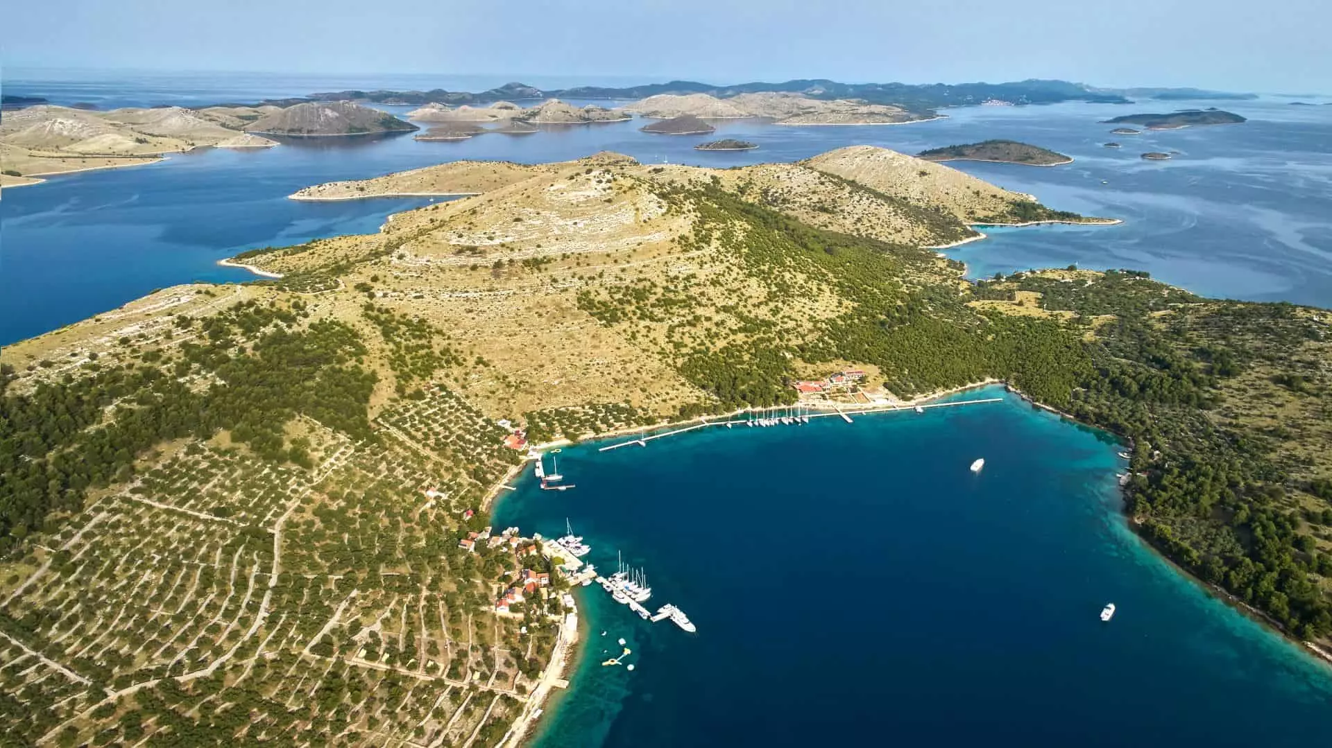 Otok Žut: Fešta kamena i gastronomije