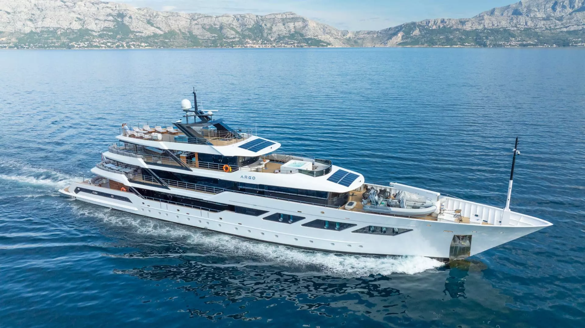 Argo na testu: Moderan luksuzni cruiser s 13 kabina