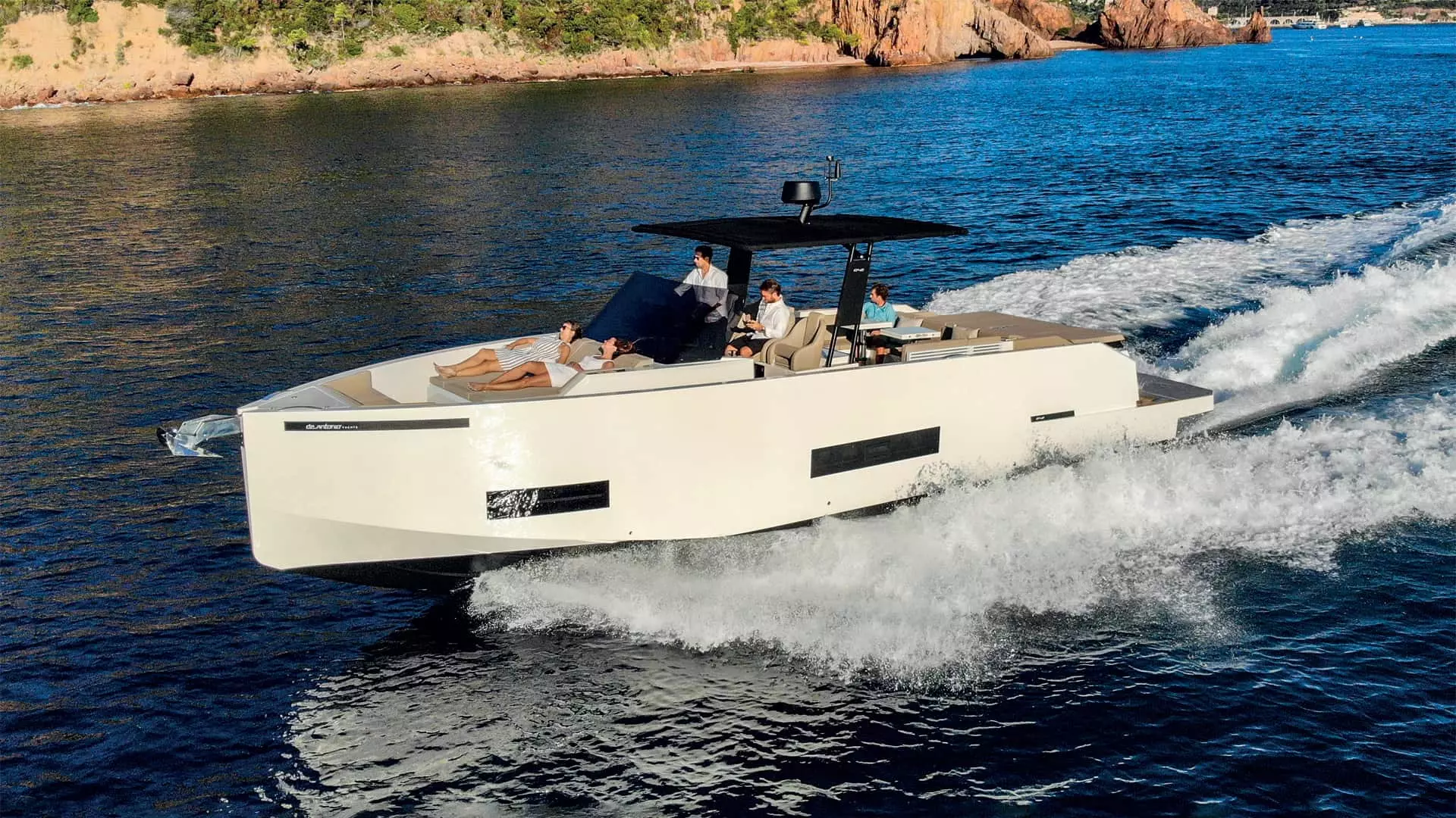 De Antonio 42 Open na testu: Luksuzan open mediteranskog šarma