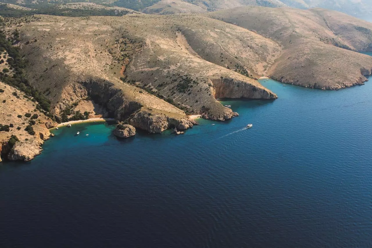 Otok Krk: Vodič kroz skriveni nautički i gastronomski raj