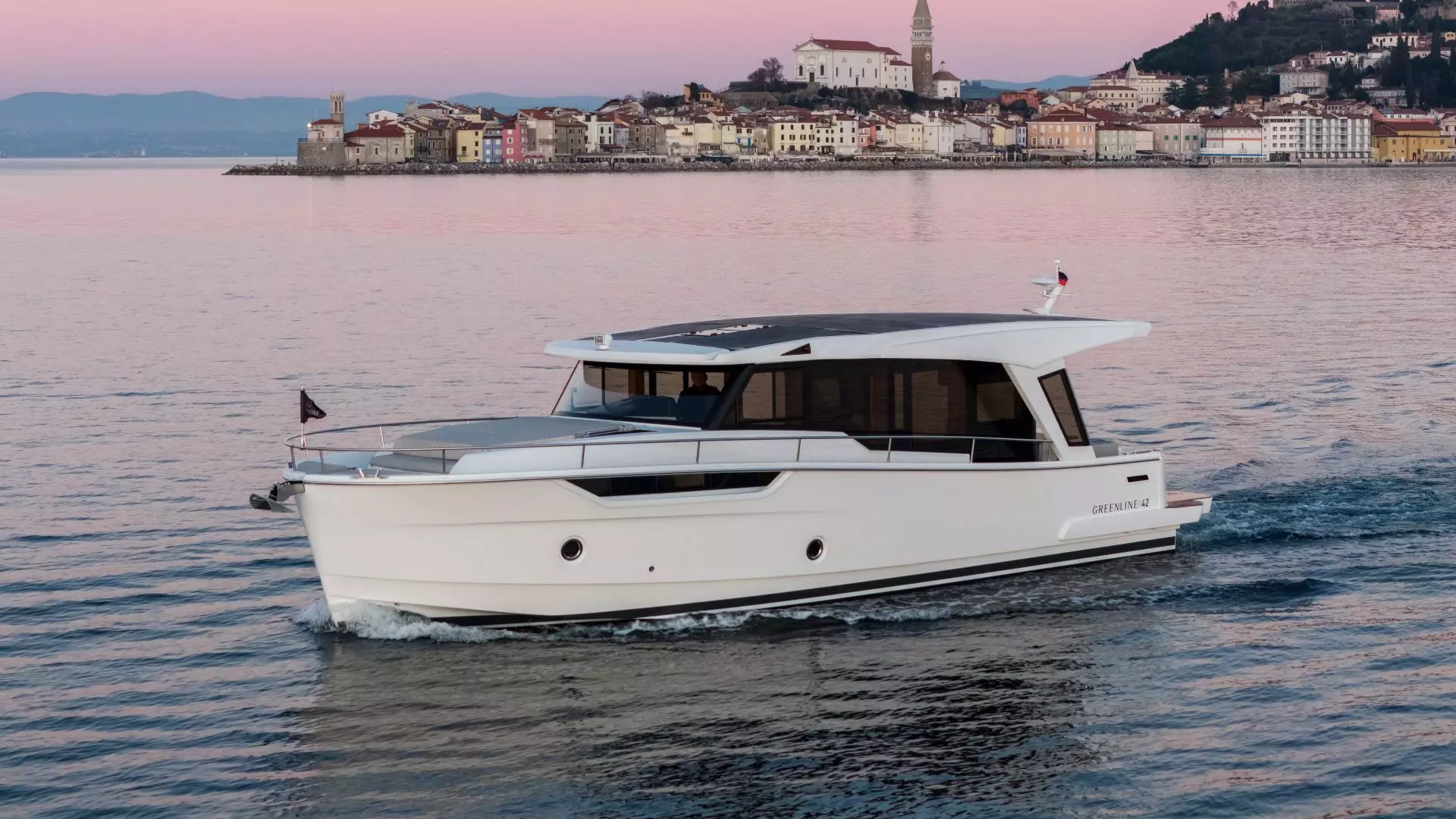 Greenline Yachts predstavio detalje novog modela 42