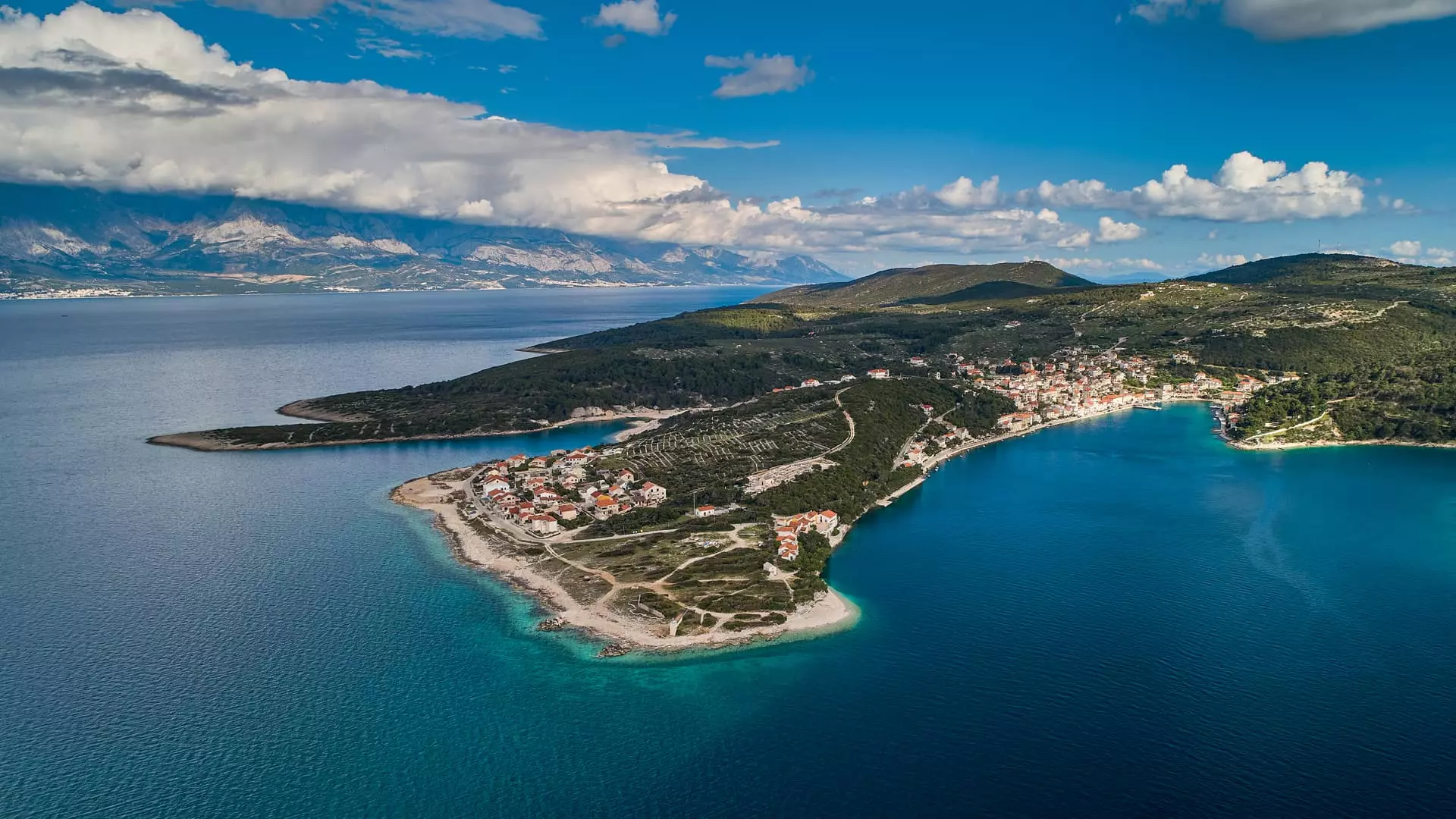 Otok Brač: Prvi kamenčić do Splita