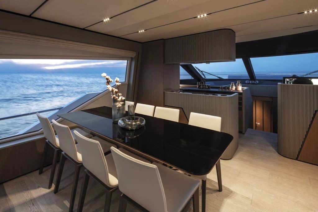 Ferretti Yachts 720 02