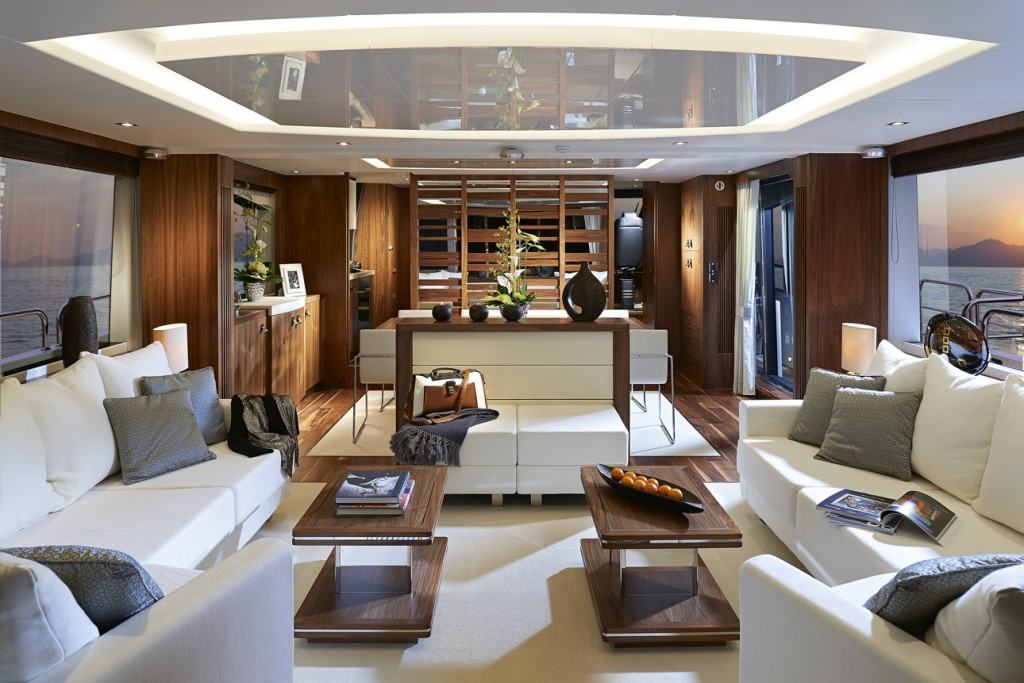 Sunseeker 86 Yacht salon