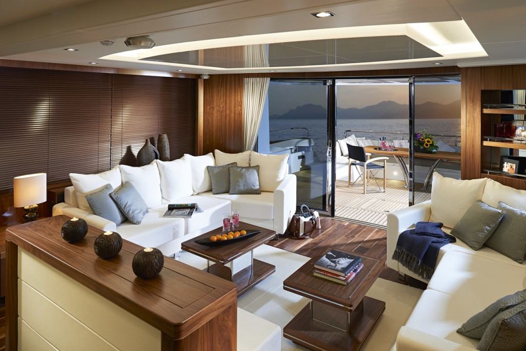 Sunseeker 86 Yacht salon