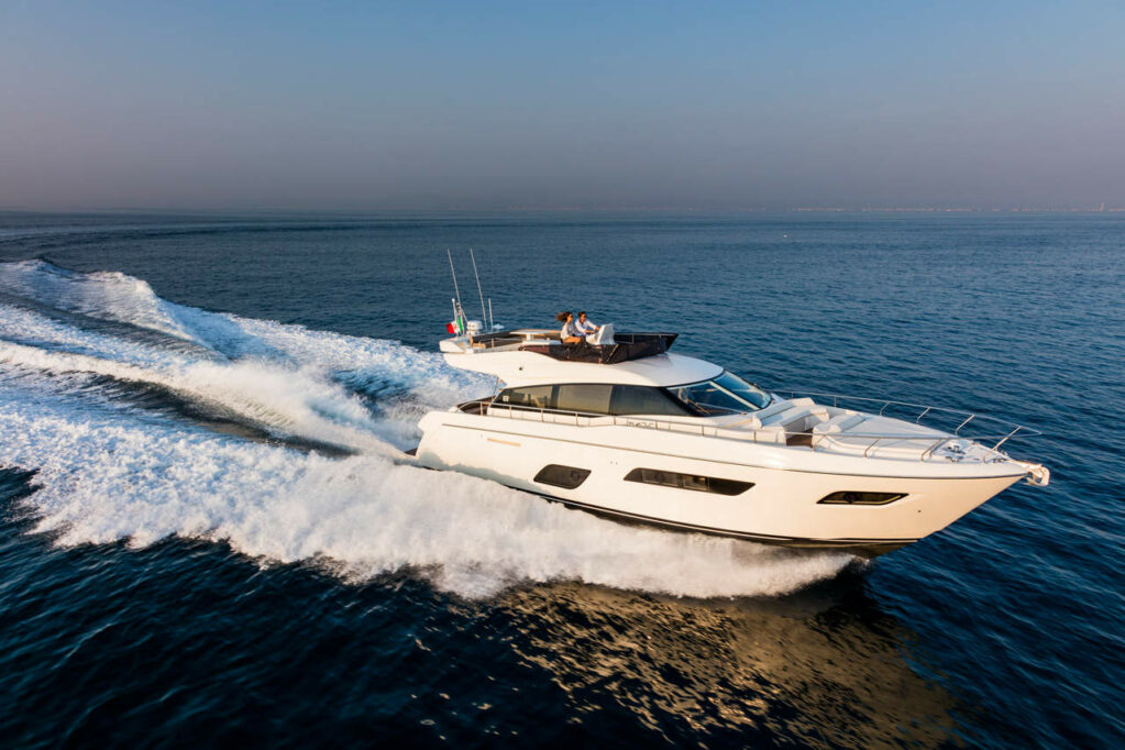 Ferretti 550