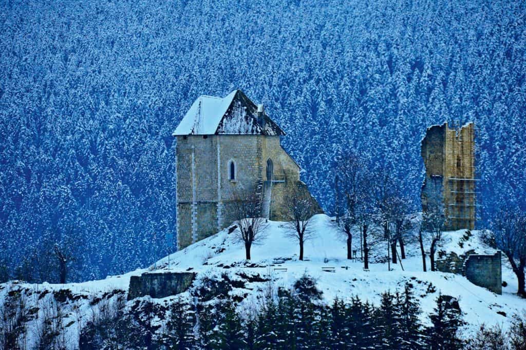 Utvrda Sokolac, Brinje