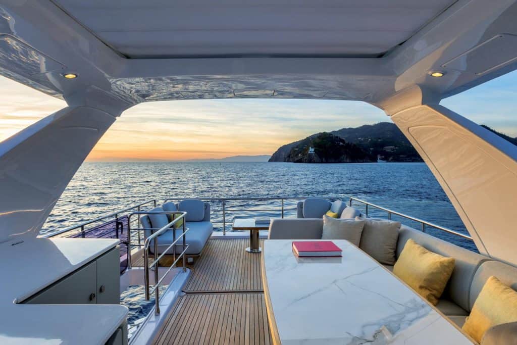 Azimut 60 Fly