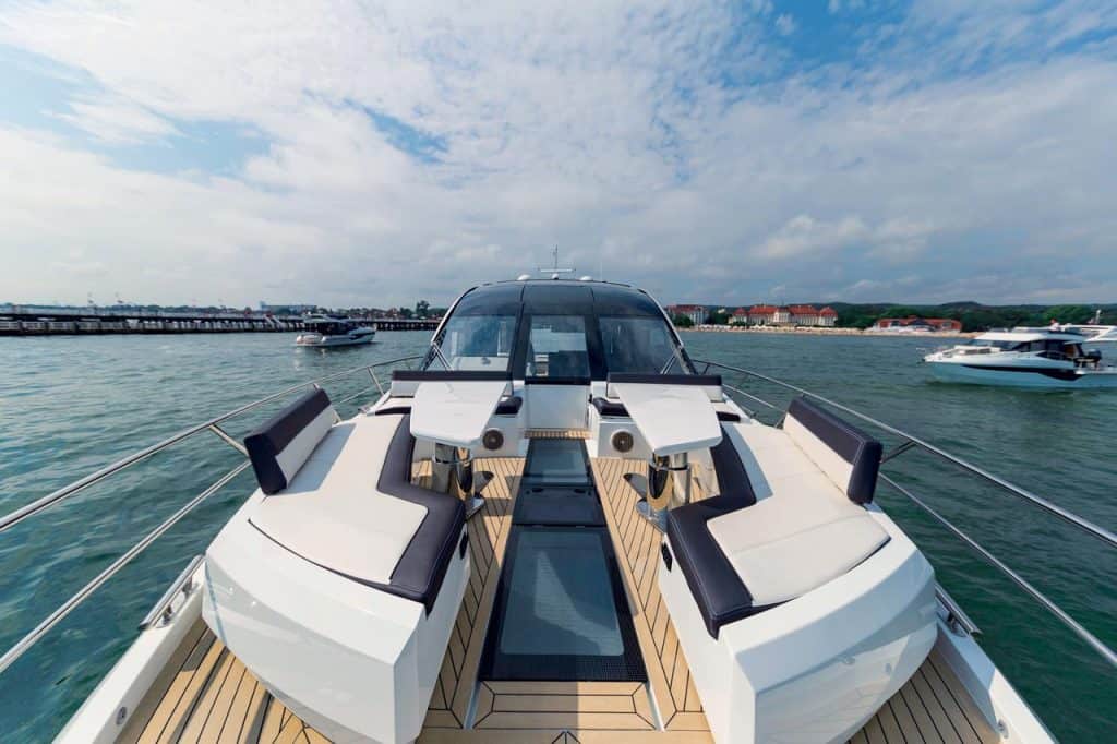 Galeon 650