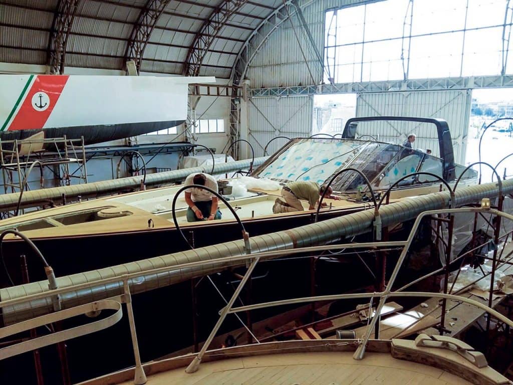 Heron Yacht