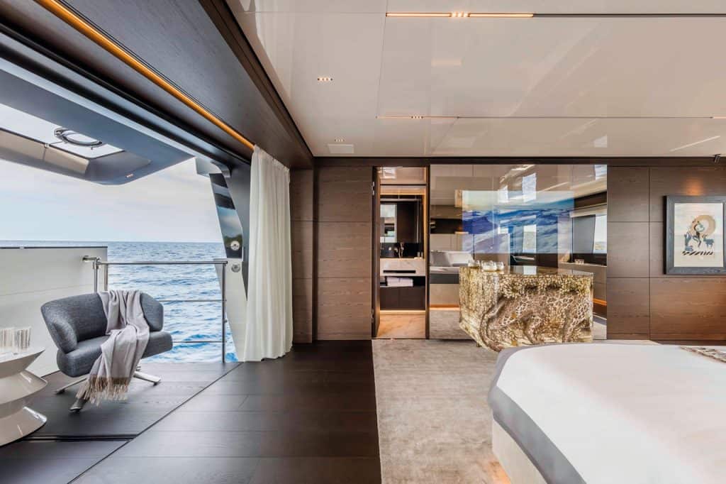 CustomLine Navetta42