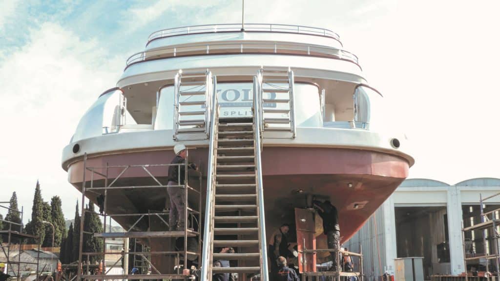 Iskra Shipyard Sibenik Boat Back Side 01