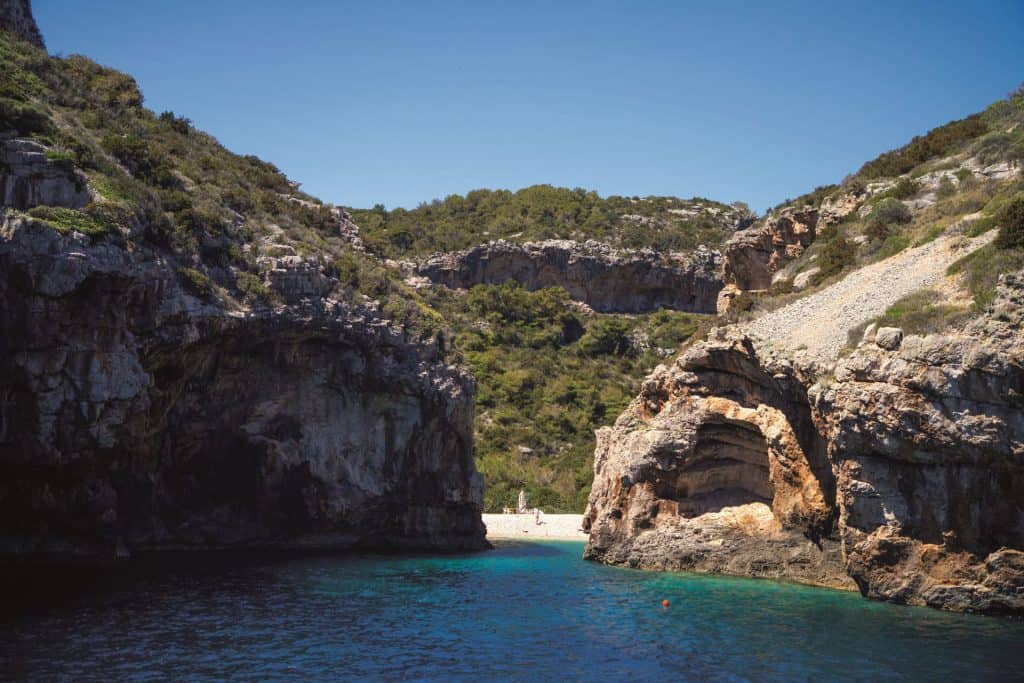 Split Archipelago Stiniva Vis 01