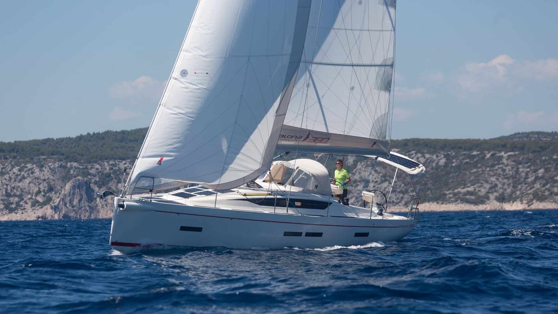 Salona S380 Jedrenje 01
