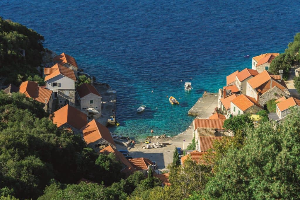 Lastovo Uvala 01