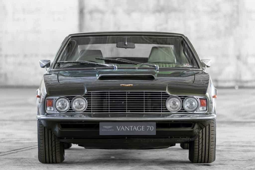 Aston Martin Dbs Vantage 01