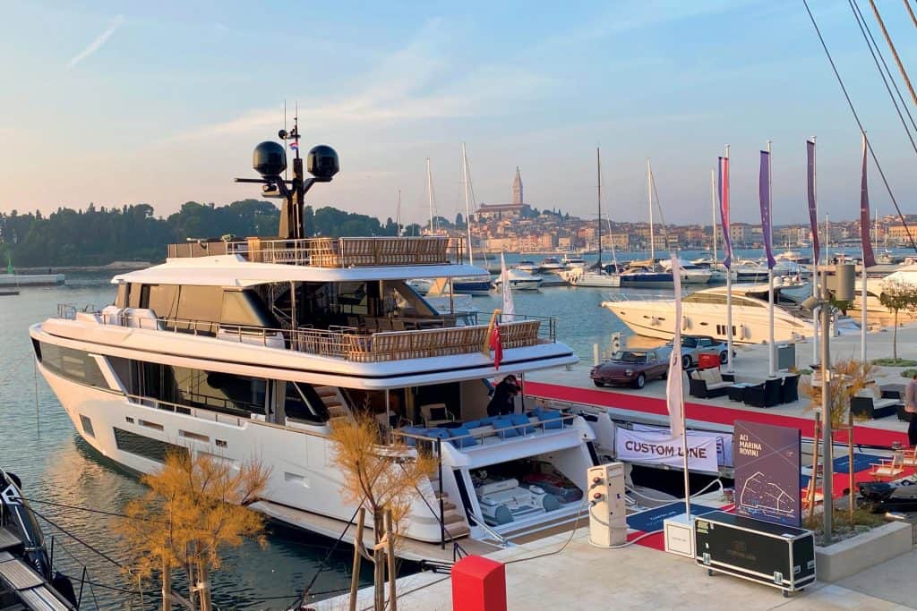 Custom Line Navetta 30 Aci Rovinj 00